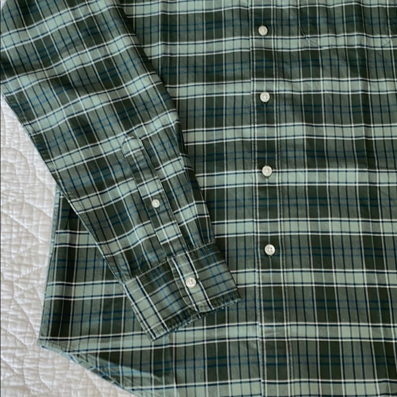 J. CREW Men’s Oxford Pima Cotton Button Up Shirt - Picture 4 of 4